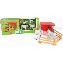 ZESTAW OWIEC Z ZAGRODĄ...